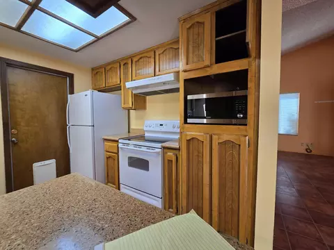 1944 E Harold Ave, Visalia, CA 93292 photo 11