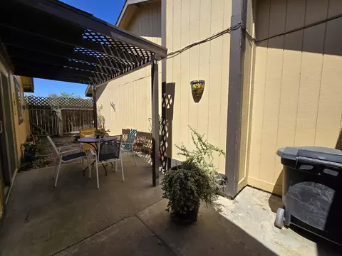1944 E Harold Ave, Visalia, CA 93292 photo 21