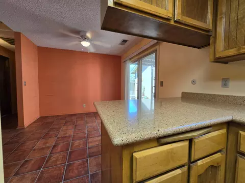 1944 E Harold Ave, Visalia, CA 93292 photo 12