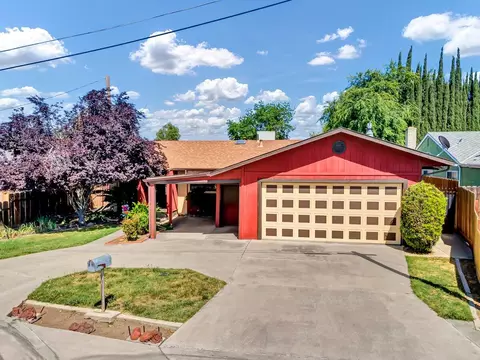 1022 S Liberty St, Visalia, CA 93292
