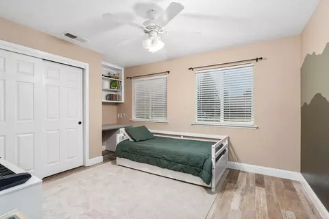 2402 E Vassar Dr, Visalia, CA 93292 photo 16
