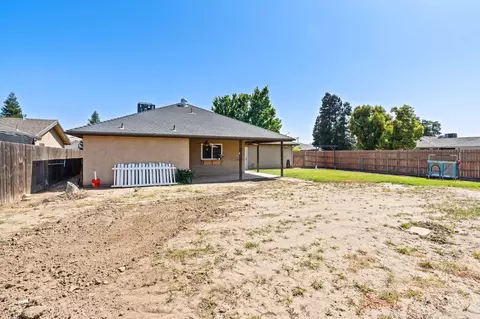 2402 E Vassar Dr, Visalia, CA 93292 photo 29