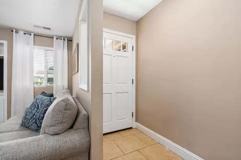 2402 E Vassar Dr, Visalia, CA 93292 photo 5