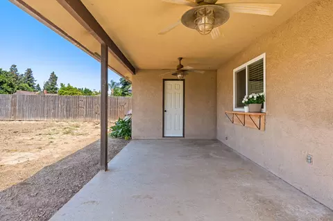 2402 E Vassar Dr, Visalia, CA 93292 photo 25