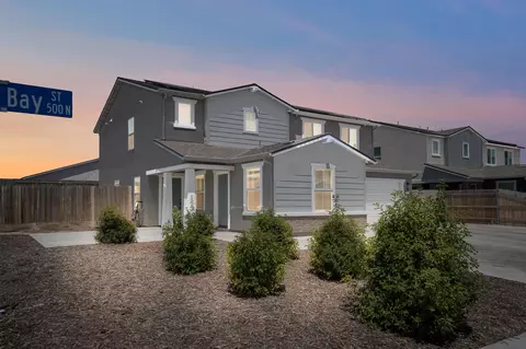 565 Spanish Bay St, Tulare, CA 93274