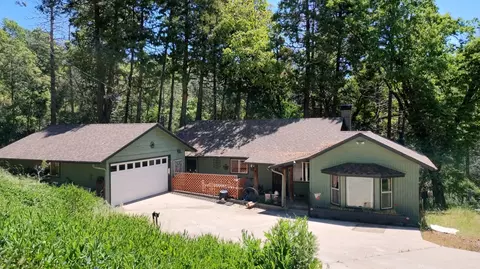 386 John Lewis Dr, Springville, CA 93265