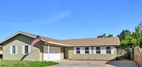 433 N Vista St, Visalia, CA 93292
