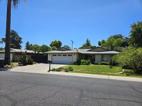 3723 W Feemster Ave, Visalia, CA 93277