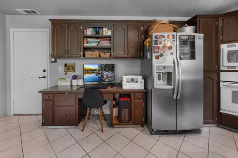 2512 E Vassar Ct, Visalia, CA 93292 photo 17
