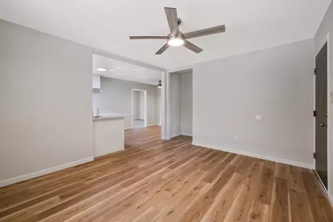 502 E Sequoia Ave, Visalia, CA 93292 photo 11