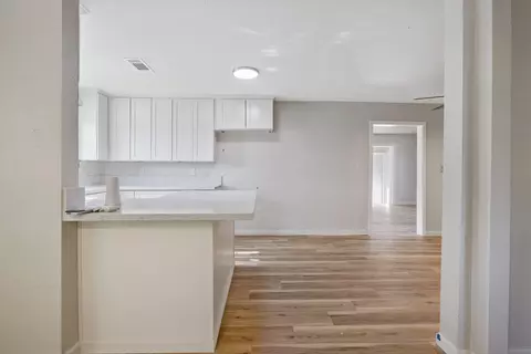 502 E Sequoia Ave, Visalia, CA 93292 photo 15