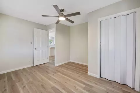502 E Sequoia Ave, Visalia, CA 93292 photo 14