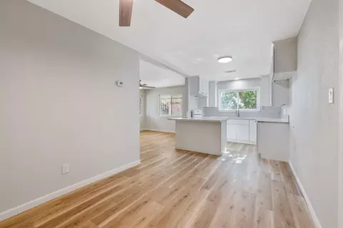 502 E Sequoia Ave, Visalia, CA 93292 photo 18
