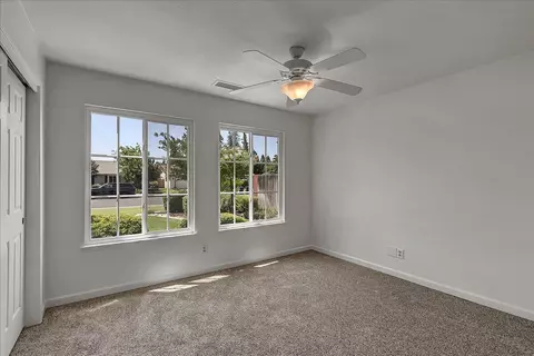 140 E Paseo Ave, Visalia, CA 93277 photo 22