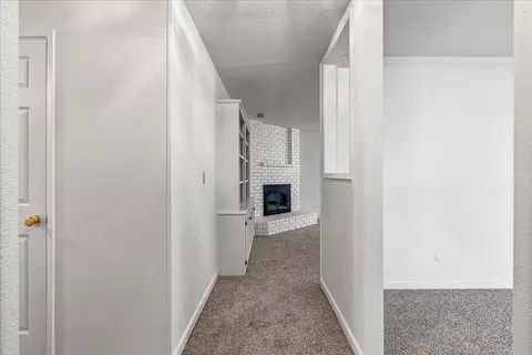 140 E Paseo Ave, Visalia, CA 93277 photo 5