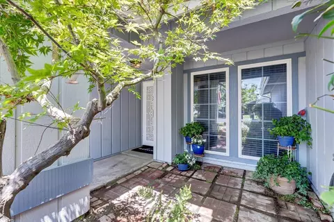 140 E Paseo Ave, Visalia, CA 93277 photo 4