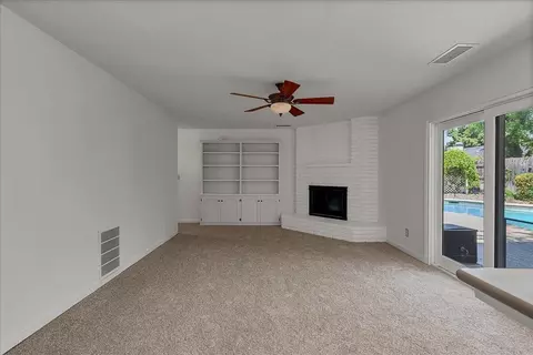 140 E Paseo Ave, Visalia, CA 93277 photo 17