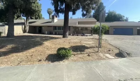 4023 W Damsen Ave, Visalia, CA 93291