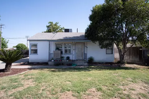 235 W Pleasant Ave, Tulare, CA 93274