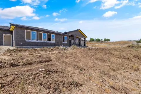 31786 Mill Dr, Springville, CA 93265 photo 6