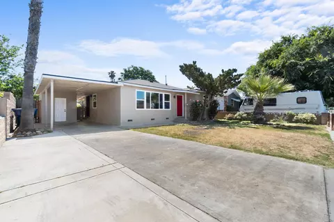 854 N F St, Tulare, CA 93274