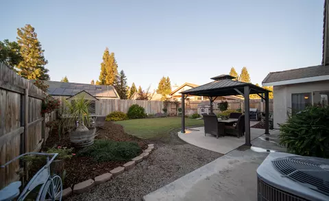 1434 E Dorothea Ave, Visalia, CA 93292 photo 25