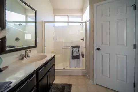 1434 E Dorothea Ave, Visalia, CA 93292 photo 22