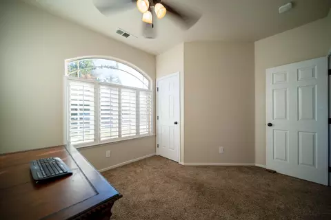 1434 E Dorothea Ave, Visalia, CA 93292 photo 14