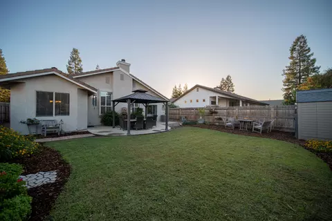 1434 E Dorothea Ave, Visalia, CA 93292 photo 28