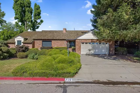 715 S Woodland St, Visalia, CA 93277