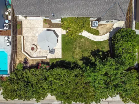 564 W Trenton Ave, Clovis, CA 93619 photo 48