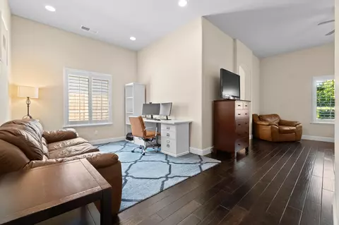 564 W Trenton Ave, Clovis, CA 93619 photo 31