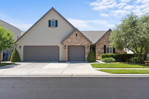 564 W Trenton Ave, Clovis, CA 93619