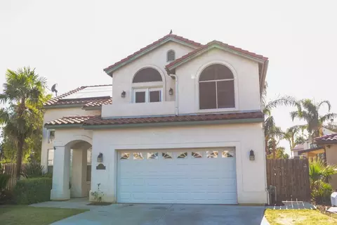 961 Vista Pl, Lemoore, CA 93245