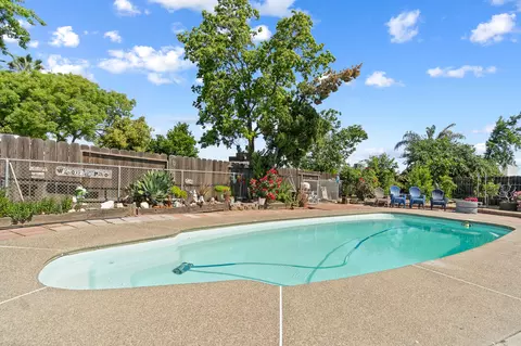 1737 Swift Ave, Clovis, CA 93611 photo 25
