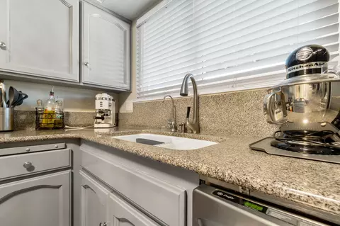1737 Swift Ave, Clovis, CA 93611 photo 10