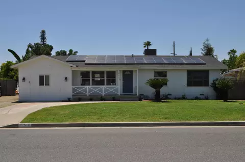 153 W Lois Ave, Tulare, CA 93274