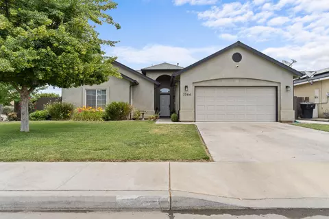7364 Ensminger Ave, Visalia, CA 93291