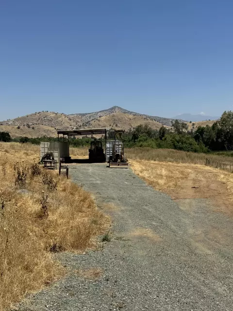 33193 Globe Drive Dr, Springville, CA 93265 photo 3