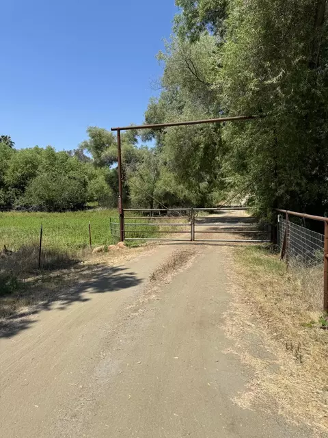 33193 Globe Drive Dr, Springville, CA 93265