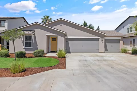 2535 S Spruce St, Visalia, CA 93292