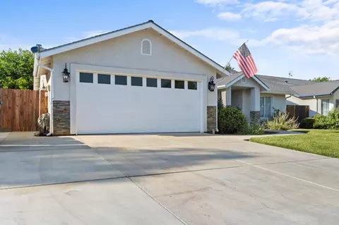 495 Gearey Ave, Exeter, CA 93221 photo 2