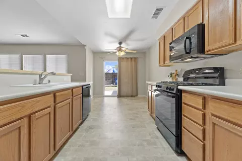 3911 E Harvard Ave, Visalia, CA 93292 photo 20