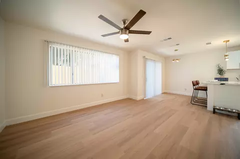 219 E Prospect Ave, Visalia, CA 93291 photo 6