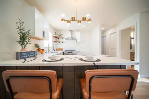 219 E Prospect Ave, Visalia, CA 93291