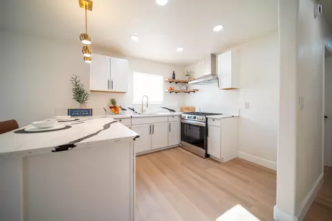 219 E Prospect Ave, Visalia, CA 93291 photo 9