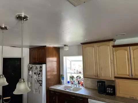 568 S Acacia Dr, Lemoore, CA 93245 photo 8