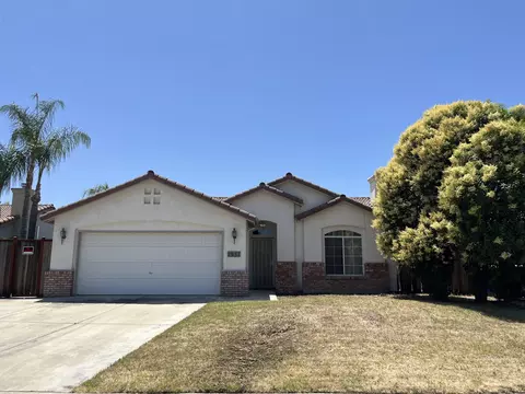 1951 W San Lucia Ave, Porterville, CA 93257