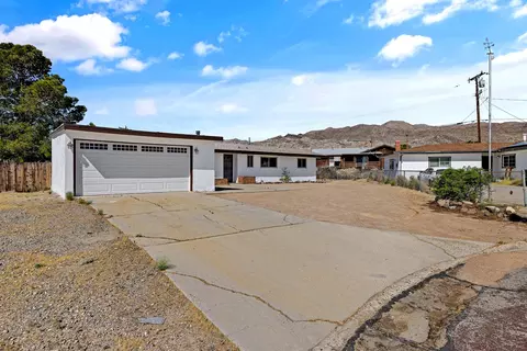 84640 11th St, Trona, CA 93562 photo 2