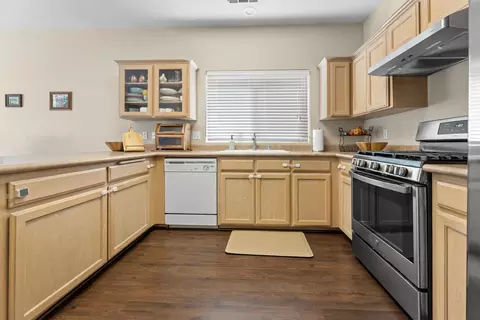 2346 E La Vida Ave, Visalia, CA 93292 photo 4